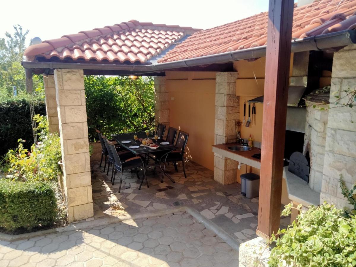 Apartment Ecio Vinkuran Exterior photo