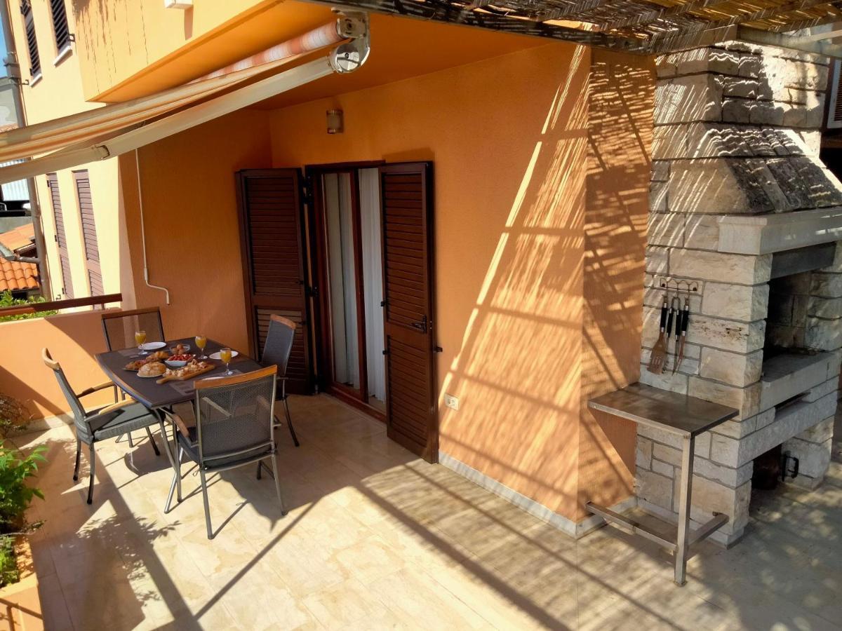 Apartment Ecio Vinkuran Exterior photo