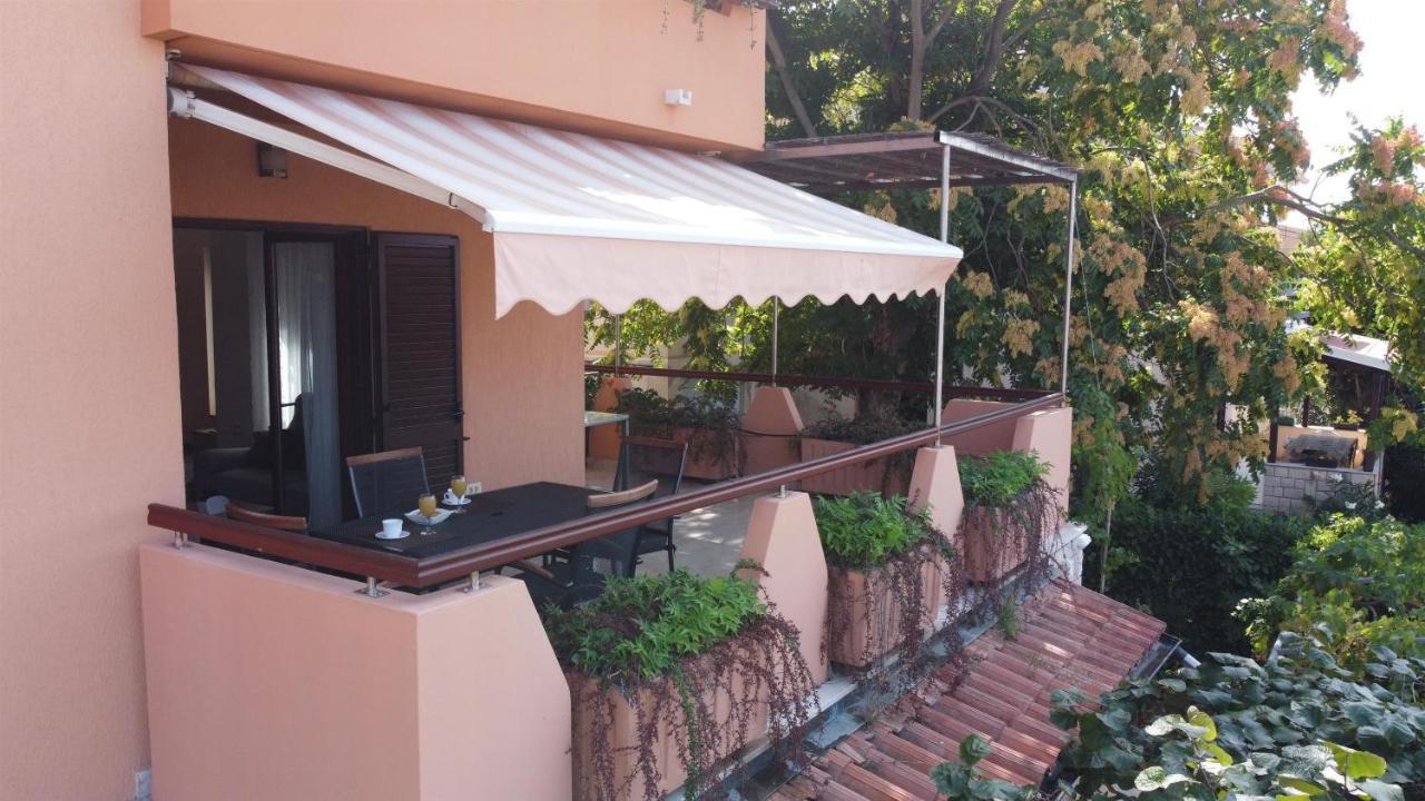 Apartment Ecio Vinkuran Exterior photo